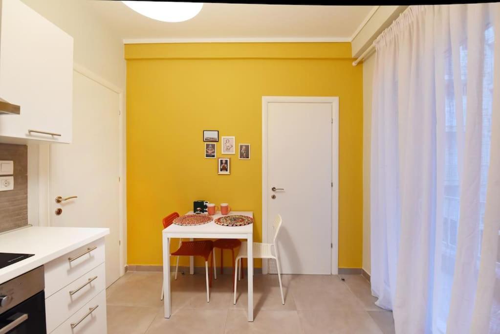 Apartamento The Muse, Colorful Cozy Flat On Mitropoleos Downtown Tesalónica Exterior foto